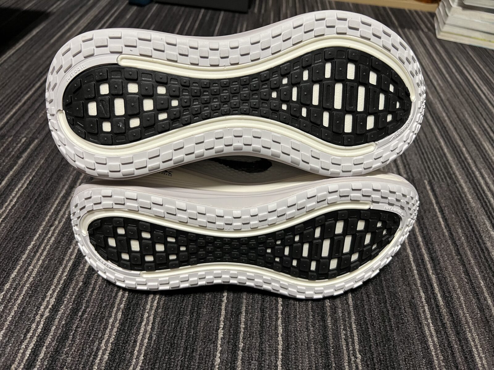 NIKE VOMERO PLUS