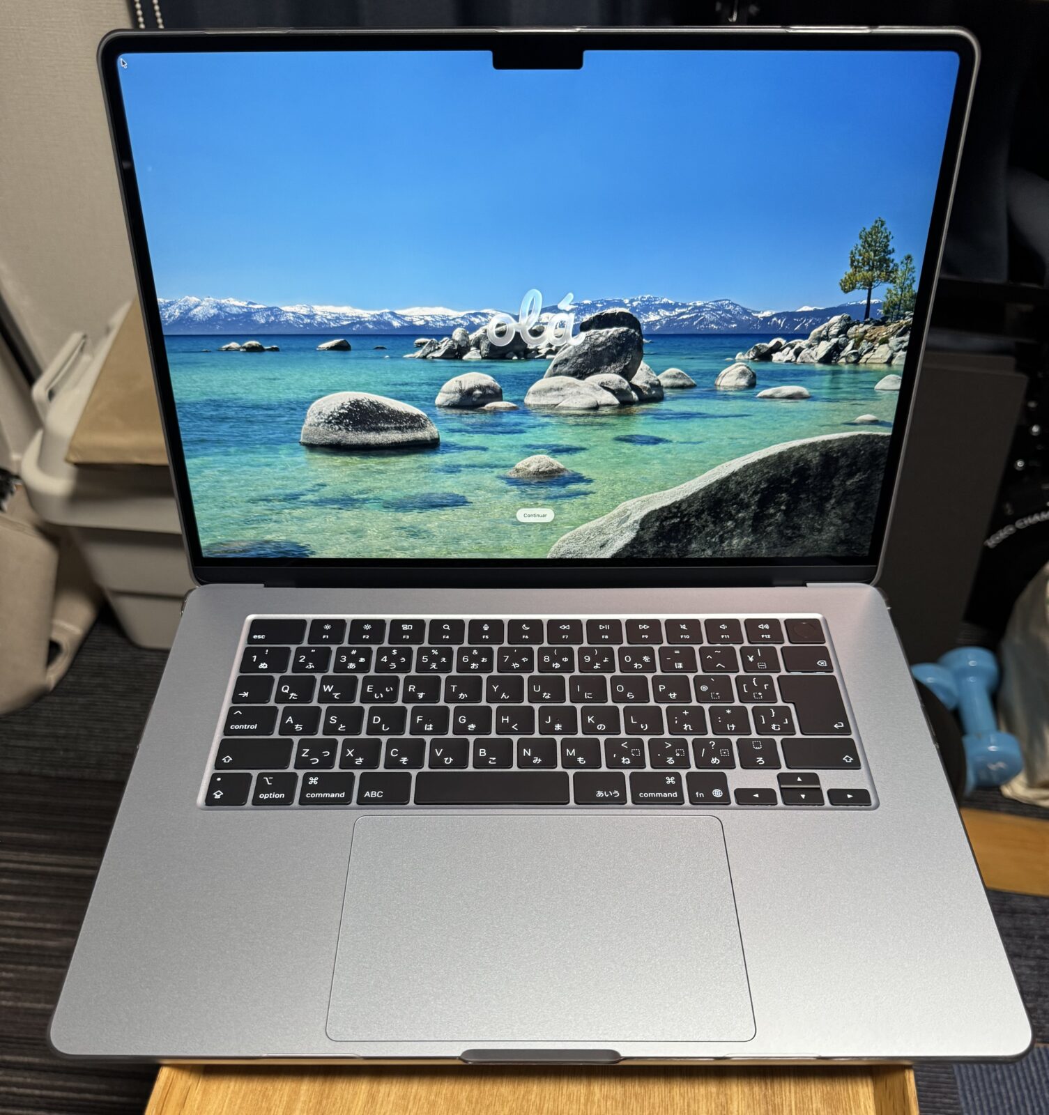 起動したMacBook Air 15インチの画面