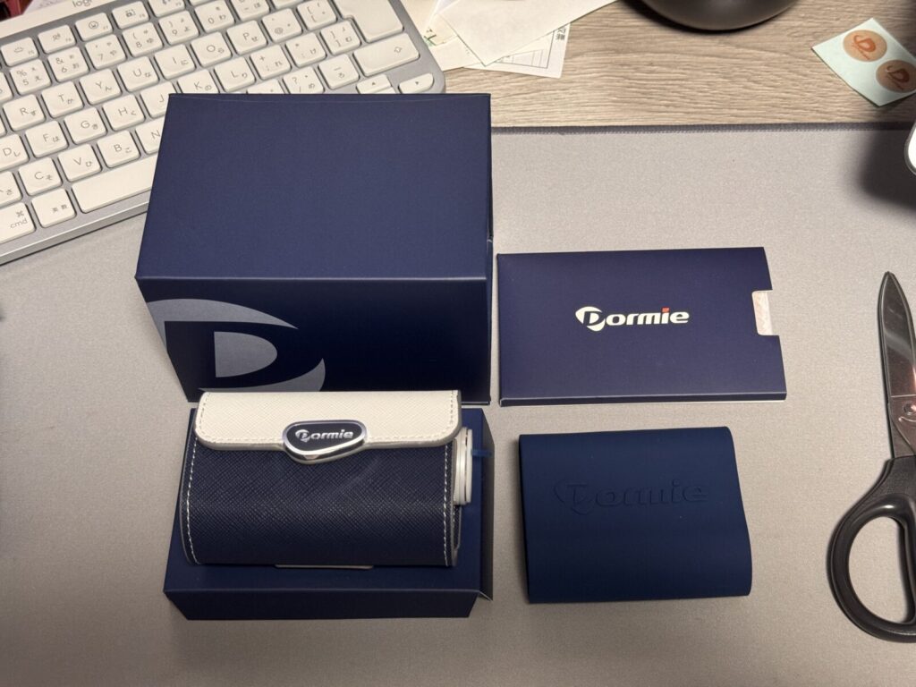 Dormie T200の開封時の内容物。ケース、本体、カバー